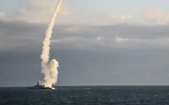 Рф збільшила кількість кораблів у Чорному морі: є загроза ракетного удару
