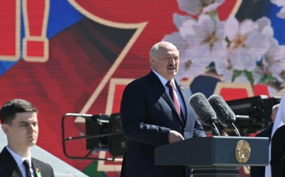 Лукашенко заявив, що в Україні «нацизм знову підняв голову»