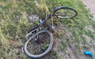 У місті на Волині мотоцикліст збив жінку на велосипеді 