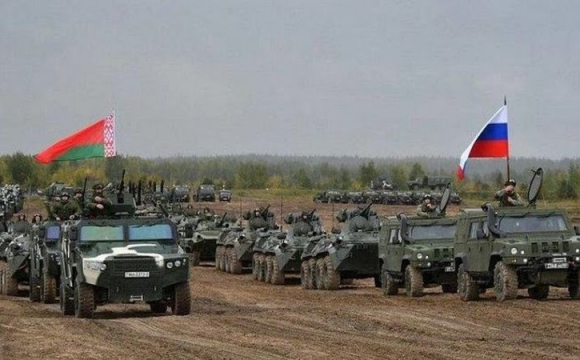 До росії прибули білоруські військові разом з танками
