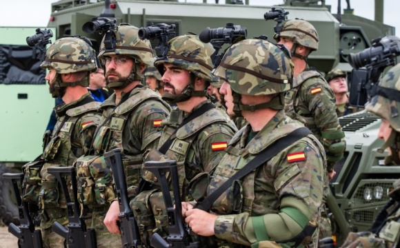 НАТО перекидає війська до Румунії. ФОТО