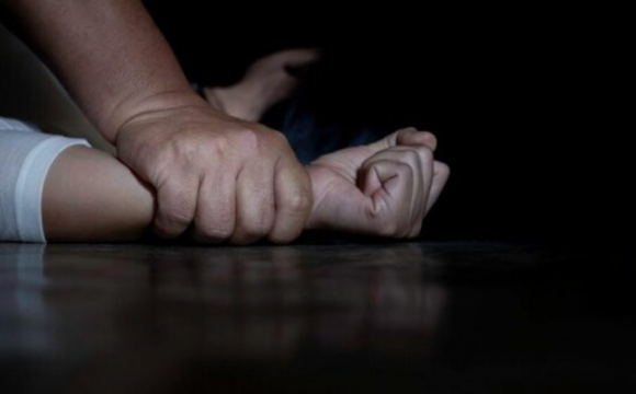 На Волині 49-річний чоловік зґвалтував 18-річну дівчину