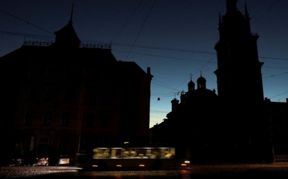 Тисячі будівель на Київщині тижнями будуть без світла