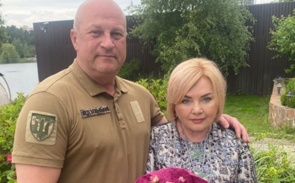 Оксана Білозір прокоментувала розлучення з чоловіком після 30 років шлюбу