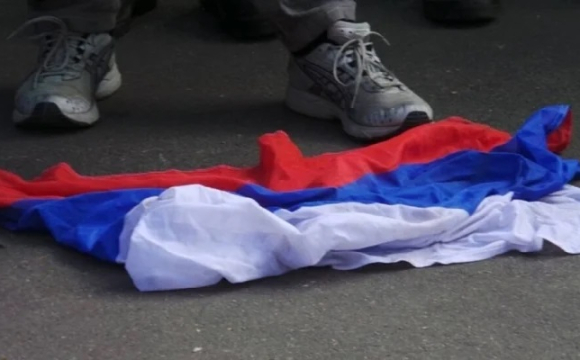 У селі окупанти жорстоко побили підлітків, які зірвали російський прапор