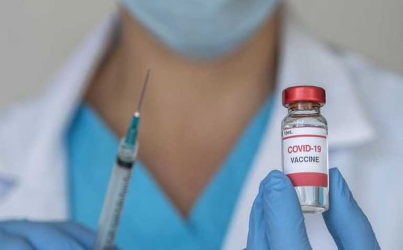 У країні введуть вакцинацію трьома дозами