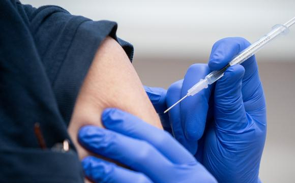 Чи потрібно перехворілим вакцинуватися проти коронавірусу, - пояснення МОЗ