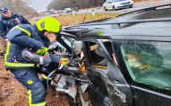 Біля Луцька страшна аварія: водія вирізали з авто