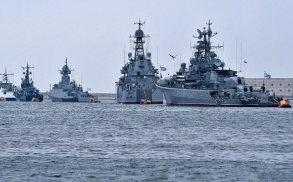 Росіяни можуть вивести частину кораблів з Чорного моря: куди їх перекинуть