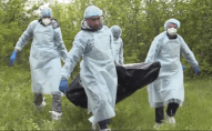 Рашисти змушують українських військових збирати тіла загиблих 