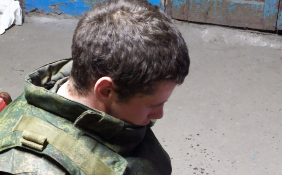На позиції українських захисників добровільно прийшов озброєний бойовик: хто це, та що з ним сталося