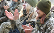 Марія Матіос привітала військовослужбовців-жінок