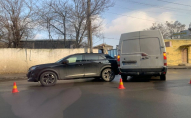 ДТП біля Яровиці в Луцьку: зіткнулися позашляховик та бус