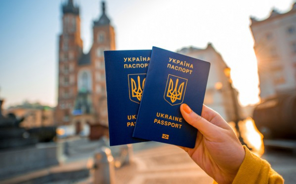 Українців не будуть випускати за кордон