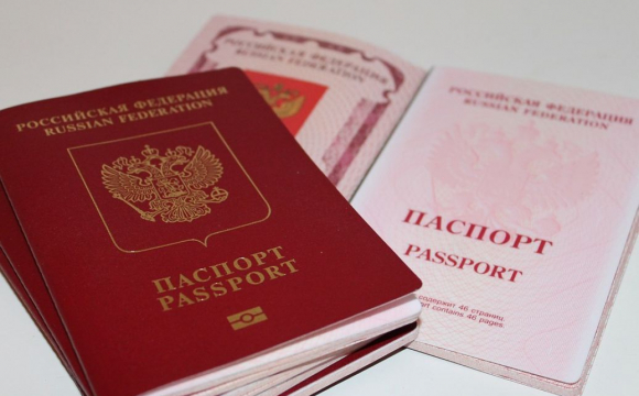 Скільки росіян отримали візи на в'їзд до України