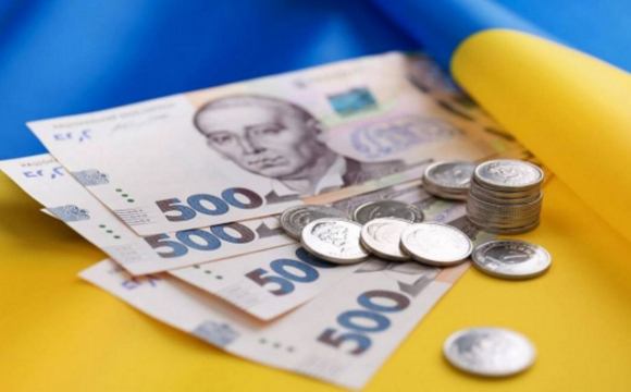 Не тільки переселенці: українці можуть отримати по 3700 гривень
