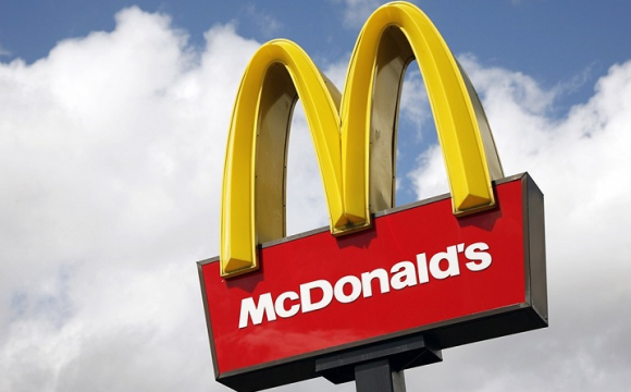 В росії хочуть «націоналізувати» McDonald's і Apple