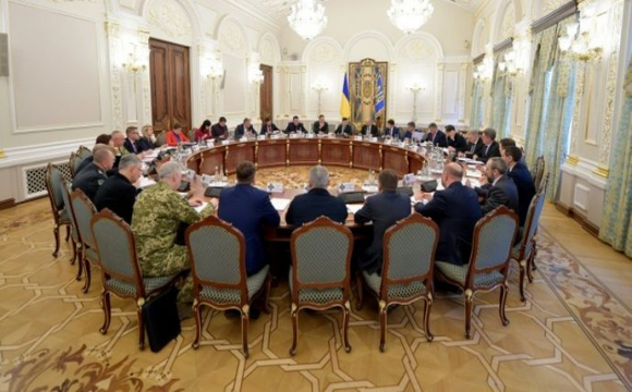 Україна запроваджує санкції щодо десятьох осіб за державну зраду