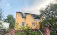 Під час пожежі у будинку загинула жінка та 11-річна дитина. ФОТО