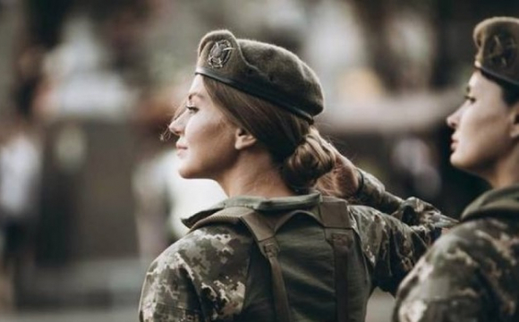 Міноборони скоротило список професій для військового обліку жінок