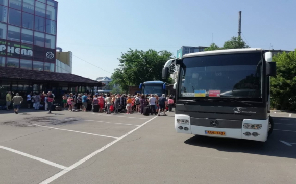 Жителів українського міста евакуюють до Польщі