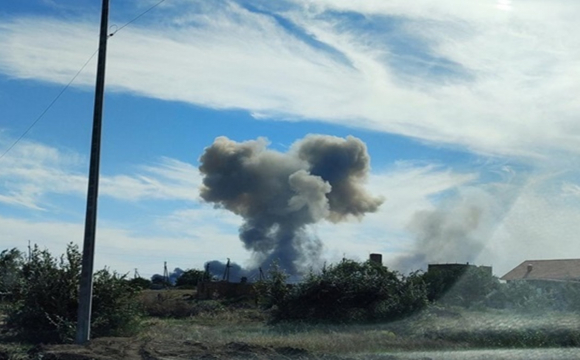 Потужні вибухи в Криму: що відбувається на окупованому півострові