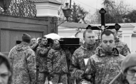 У Луцьку віддали останню шану 36-річному військовому, який загинув у Харкові. ФОТО