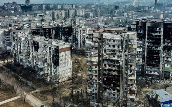 На руїнах Азовсталі росіяни зробили сміттєзвалище
