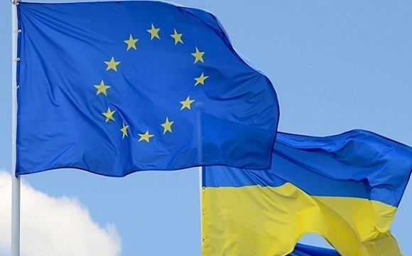 У Єврокомісії назвали умови надання Україні статусу кандидата в ЄС