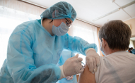 Чи доведеться українцям додатково вакцинуватись від коронавірусу, – відповідь МОЗ