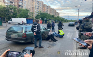 Дует серійних крадіїв підірвав банкомат в центрі Києва. ВІДЕО