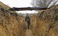 Росіяни риють окопи та готуються до оборони Криму