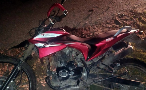 П'яний мотоцикліст в'їхав у дорожній знак: загинув пасажир