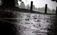 Всю Україну заллють сильні дощі: прогноз погоди