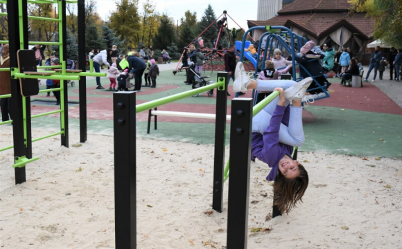 Локація для дітей з обмеженими фізичними можливостями: у Луцьку відкрили урбан-парк