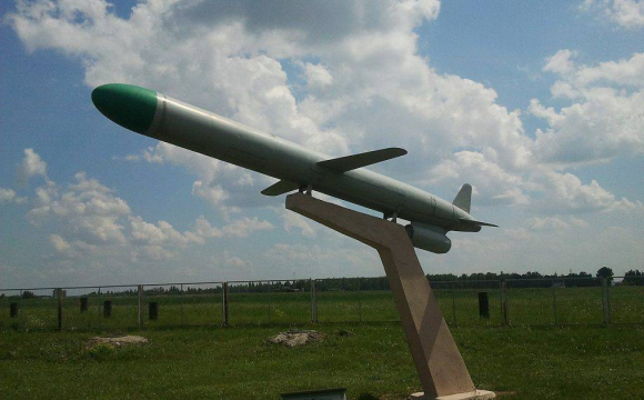 Росія запускає по Україні пусті ракети: що це означає