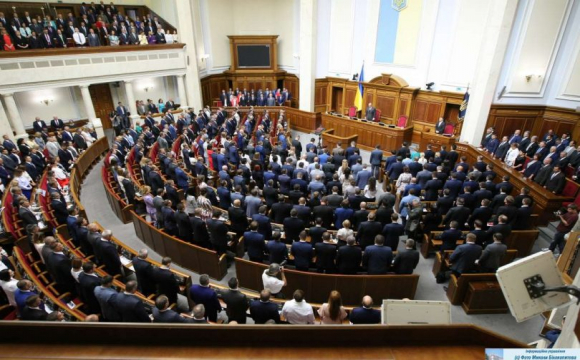 Депутати хочуть, щоб українці оприлюднили свої заощадження