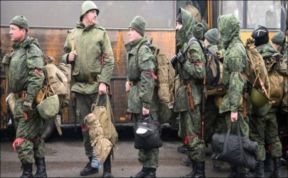 Російські військові в Україні почали лікуватися власною сечею