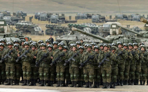 Майже 13 тисяч військових Білорусі готові воювати проти України 
