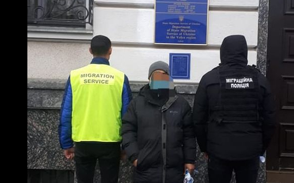 Нелегал-порушник: у Луцьку затримали іноземця