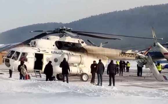 У Росії вертоліт зіткнувся з будівлею аеропорту. ВІДЕО