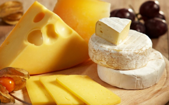 Що буде з вашим органімом, якщо щодня їсти твердий сир
