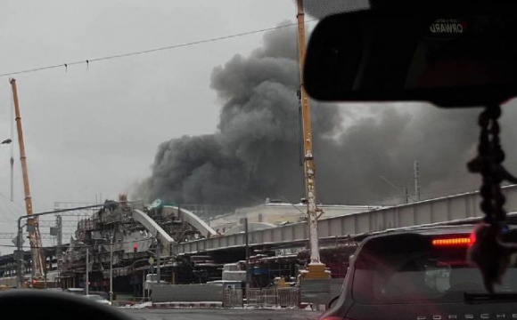 У центрі москви пожежа з сильним задимленням