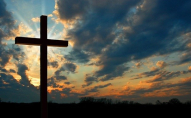 У Волинській області помітили «Ісуса», який ніс на плечах хрест