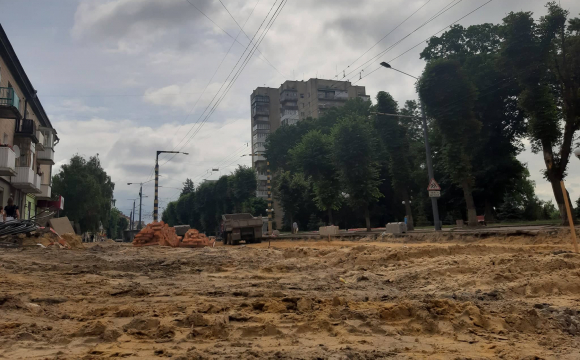 Повідомили, коли завершать ремонт проспекту Волі у Луцьку