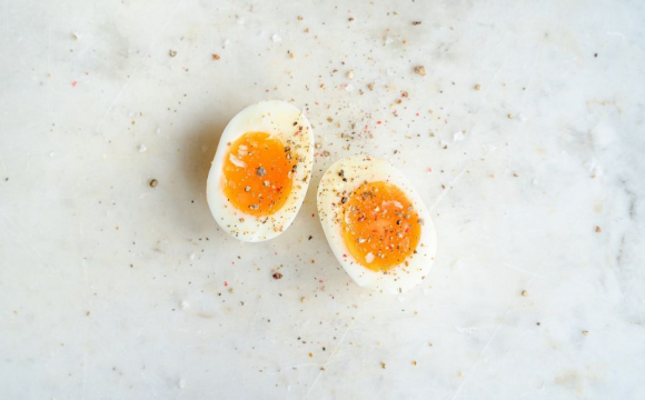 Коли краще їсти варене яйце: вранці чи ввечері
