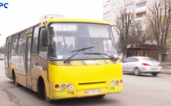 У Луцьку на водія маршрутки подали до суду: підвіз на 2 людини більше. ВІДЕО